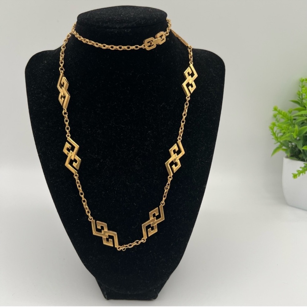 Givenchy Gold Chain Necklace with Geometric Links - Picture 2 of 6